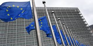 Zone euro: la croissance ralentit en mai à cause des difficultés de l'industrie